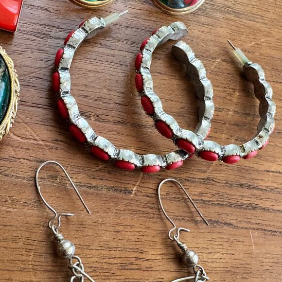 Lot of 11 Vintage and Modern Colorful Southwestern Bohemian Earrings - Picture 9 of 13